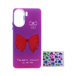 Capa Duro Designer com Pedras Adesivas separadas para Xiaomi Redmi 13C/Poco C65 Roxo Capa Duro Designer com Pedras Adesivas separadas para Xiaomi Redmi 13C/Poco C65 Roxo